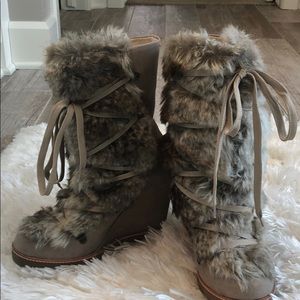 Aldo tan suede wedge tie front boots . Sz 10